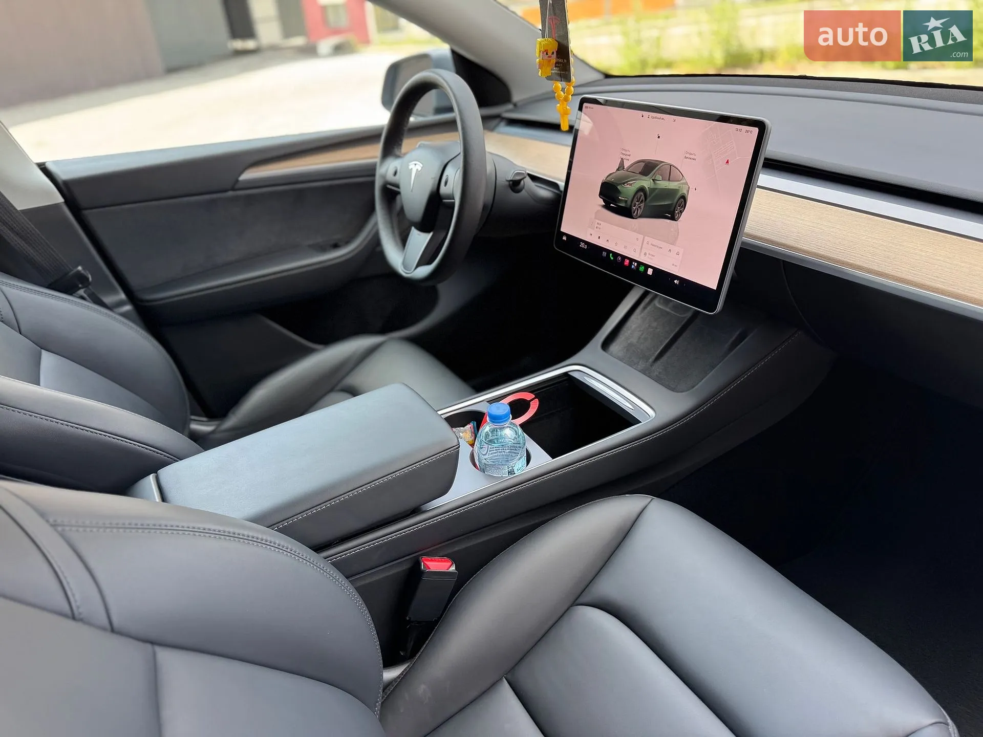 2025 Tesla Model Y - мініатюра 22