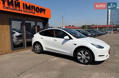 Внедорожник / Кроссовер Tesla Model Y 2021 в Киеве