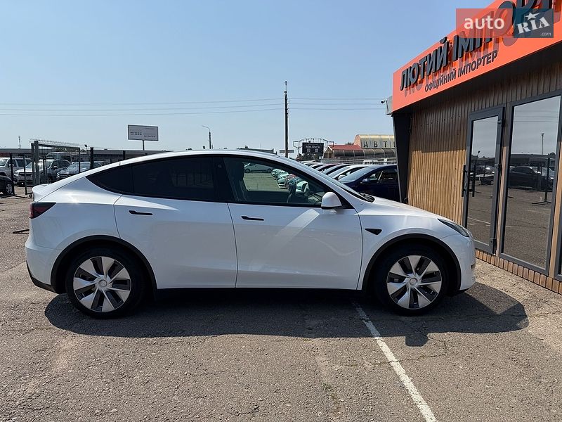 Внедорожник / Кроссовер Tesla Model Y 2021 в Киеве
