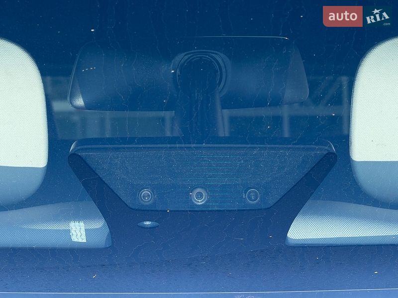 Внедорожник / Кроссовер Tesla Model Y 2021 в Киеве