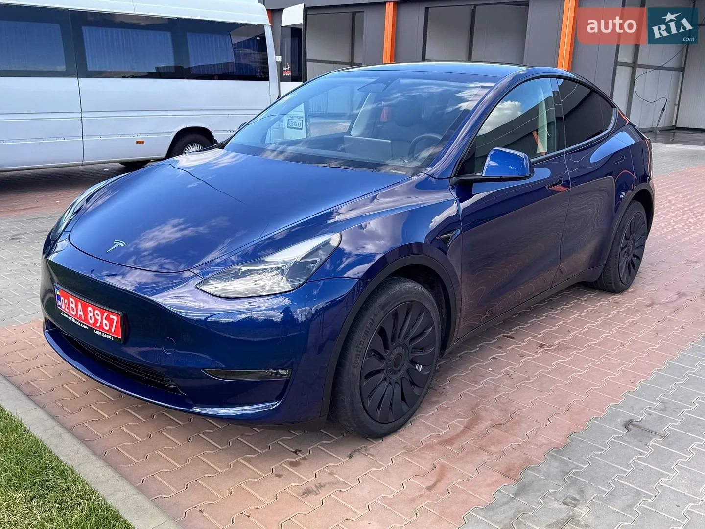 2022 Tesla Model Y - мініатюра 3