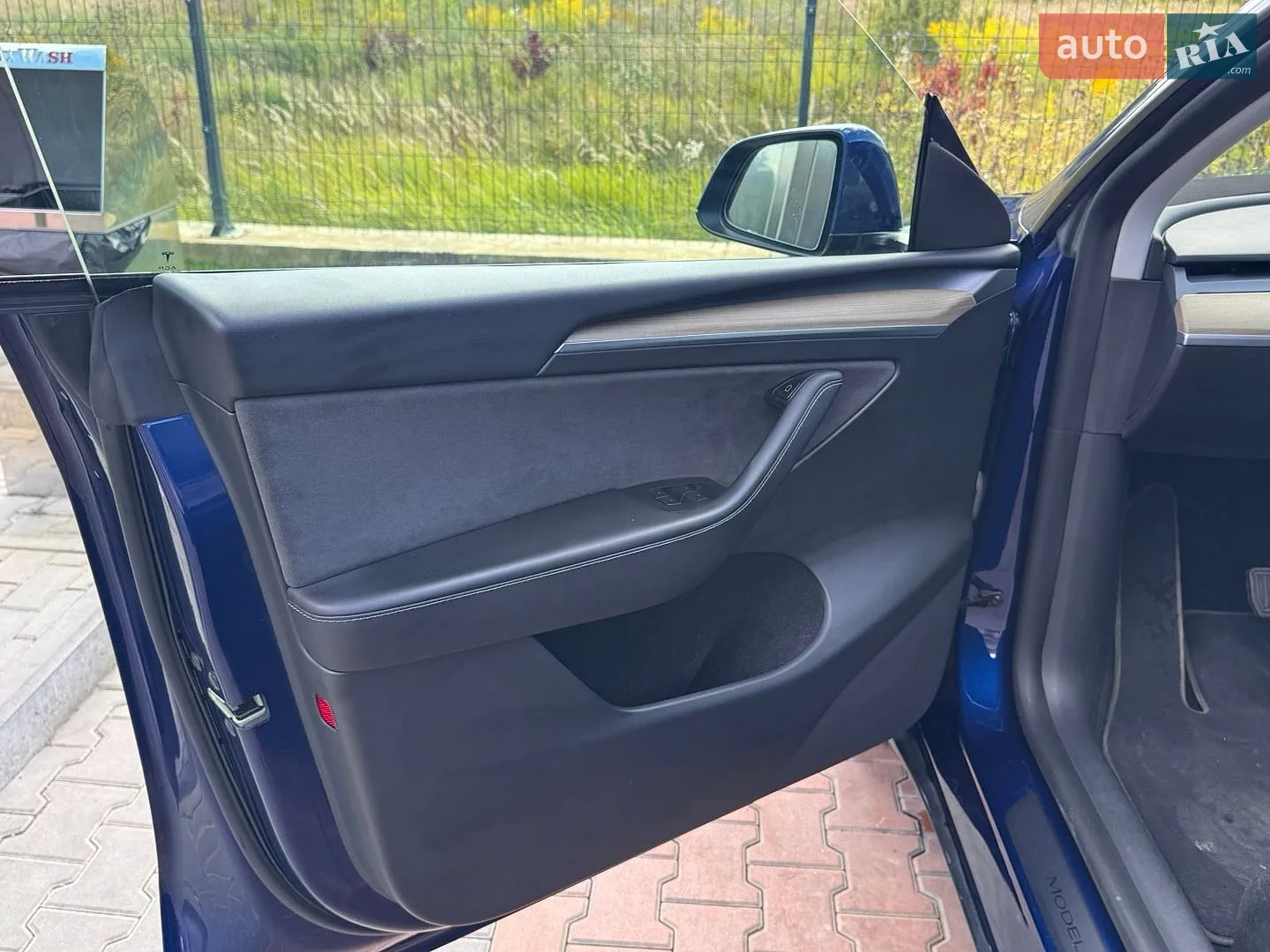 2022 Tesla Model Y - мініатюра 23