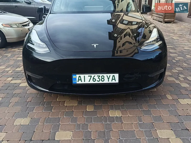 Tesla Model Y 2021