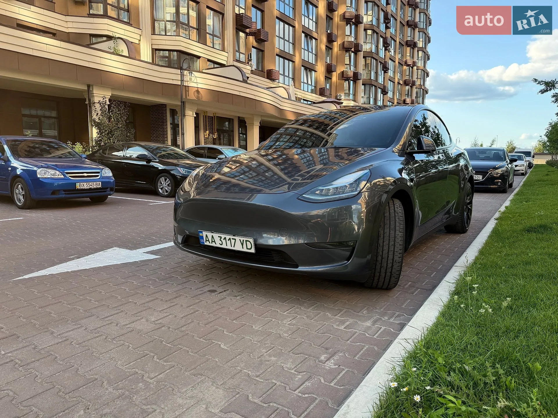2022 Tesla Model Y - мініатюра 2