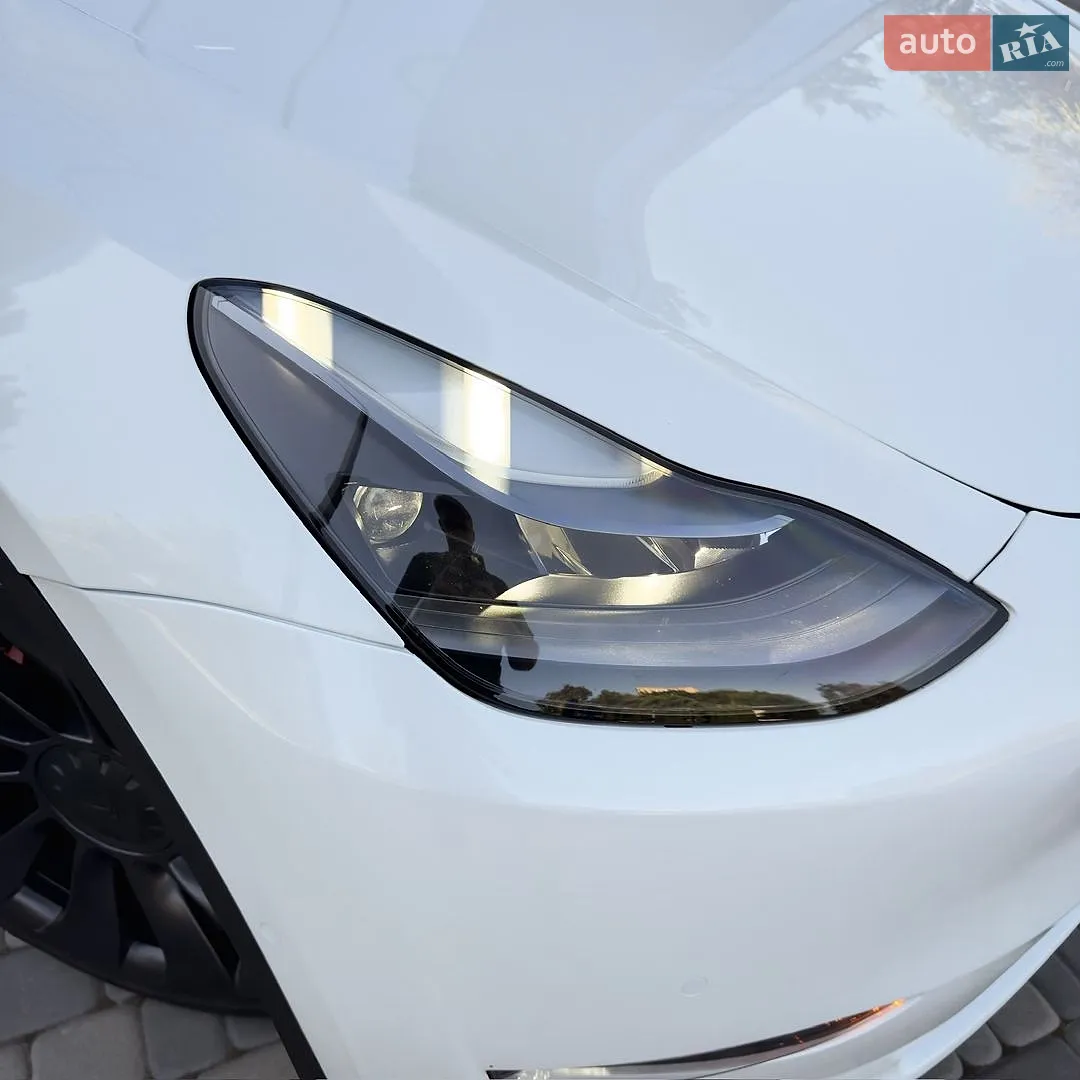 2021 Tesla Model Y - мініатюра 10