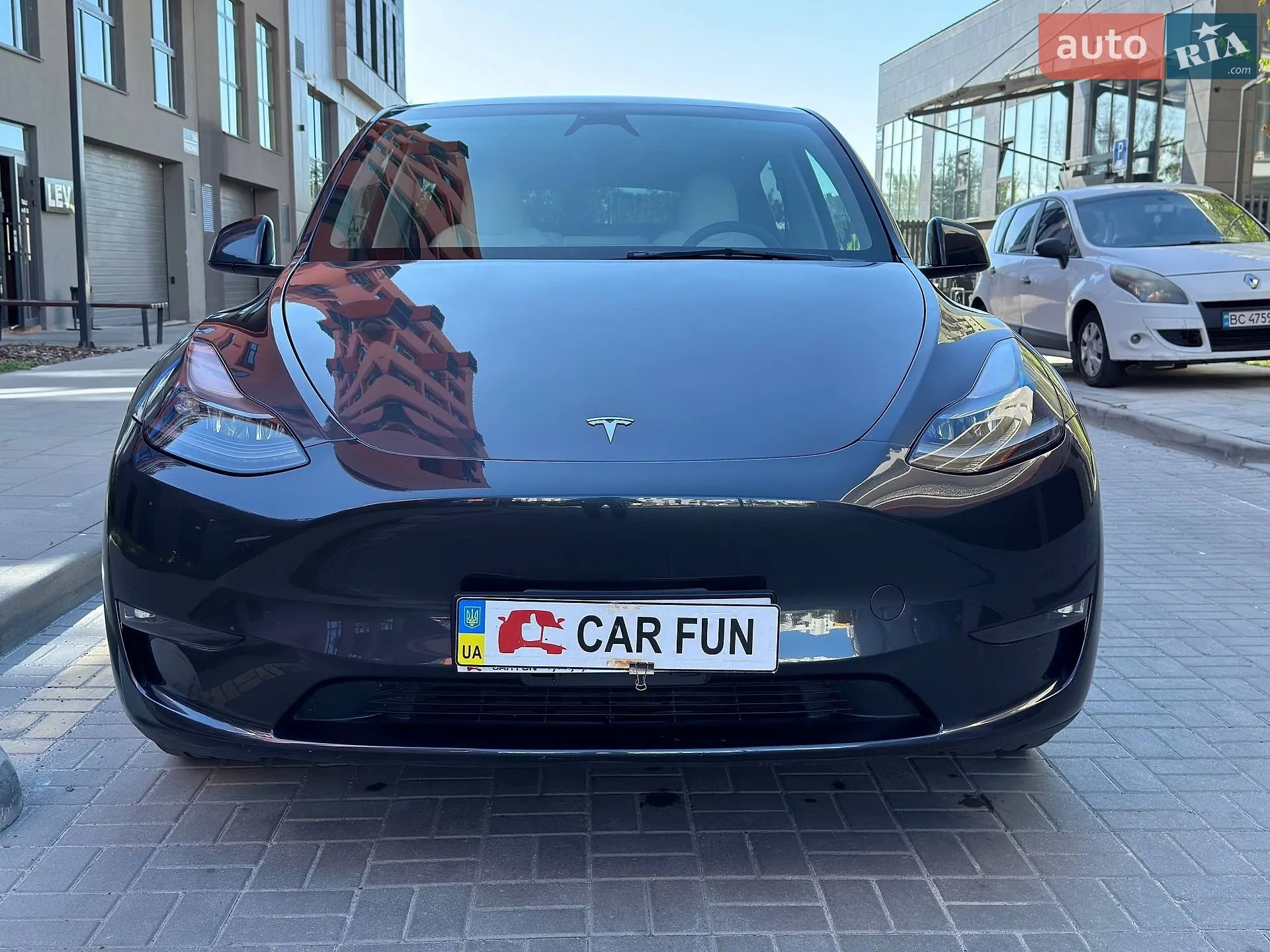 2024 Tesla Model Y - мініатюра 2