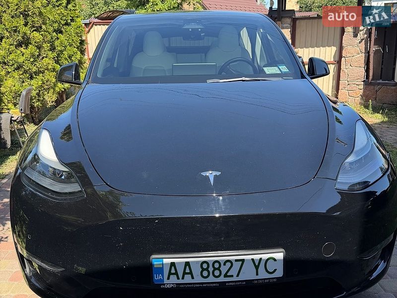 Внедорожник / Кроссовер Tesla Model Y 2022 в Киеве