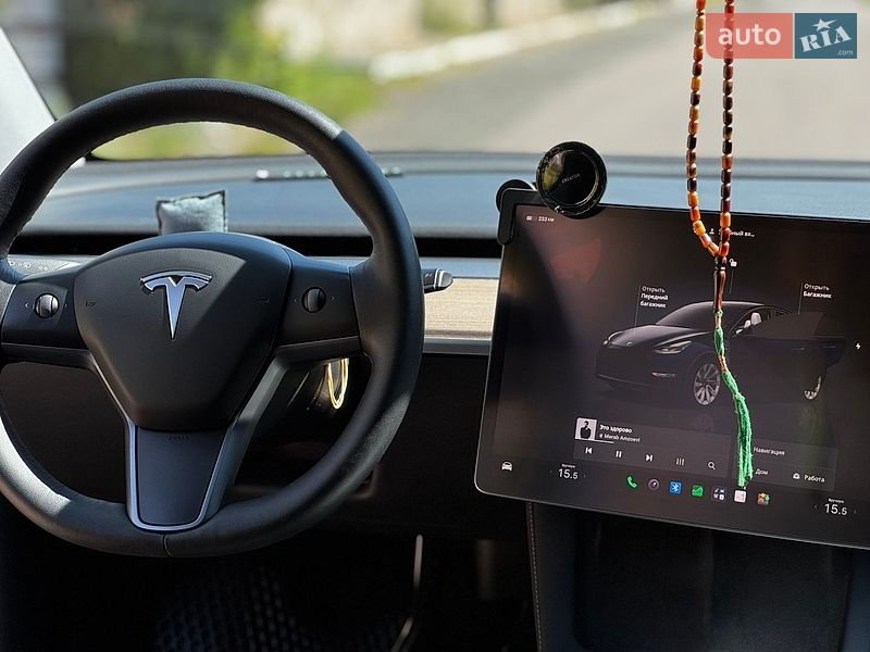 Внедорожник / Кроссовер Tesla Model Y 2022 в Киеве