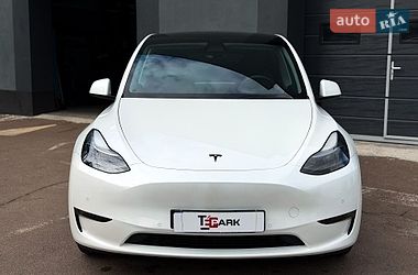 Внедорожник / Кроссовер Tesla Model Y 2022 в Киеве