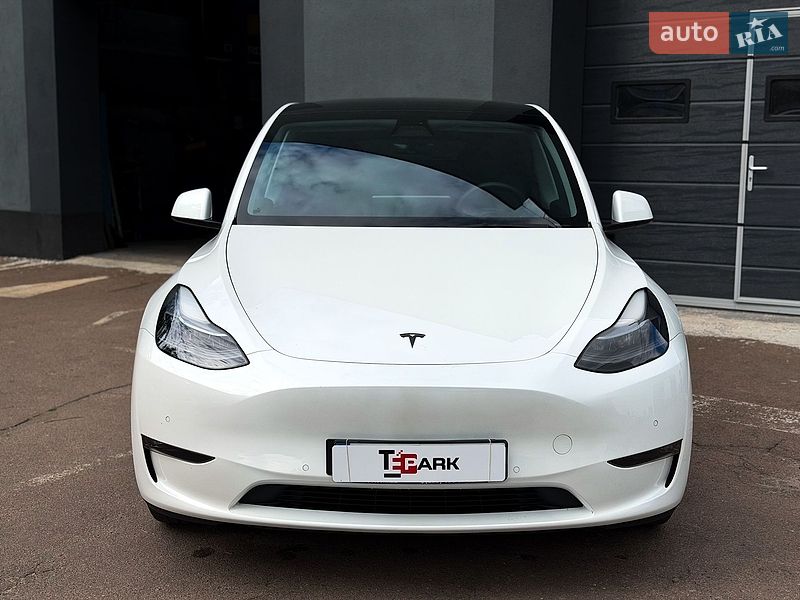 Внедорожник / Кроссовер Tesla Model Y 2022 в Киеве