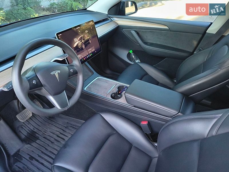 Внедорожник / Кроссовер Tesla Model Y 2023 в Кривом Роге фото 20 Внедорожник / Кроссовер Tesla Model Y 2023 в Кривом Роге