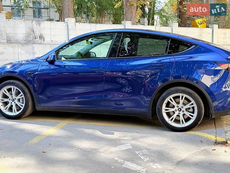 Внедорожник / Кроссовер Tesla Model Y 2023 в Львове фото 6 Внедорожник / Кроссовер Tesla Model Y 2023 в Львове