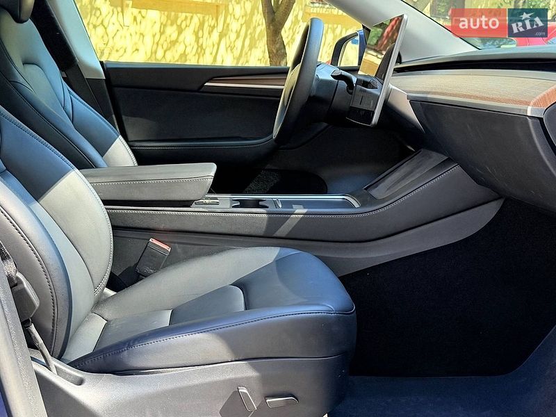 Внедорожник / Кроссовер Tesla Model Y 2023 в Львове фото 10 Внедорожник / Кроссовер Tesla Model Y 2023 в Львове