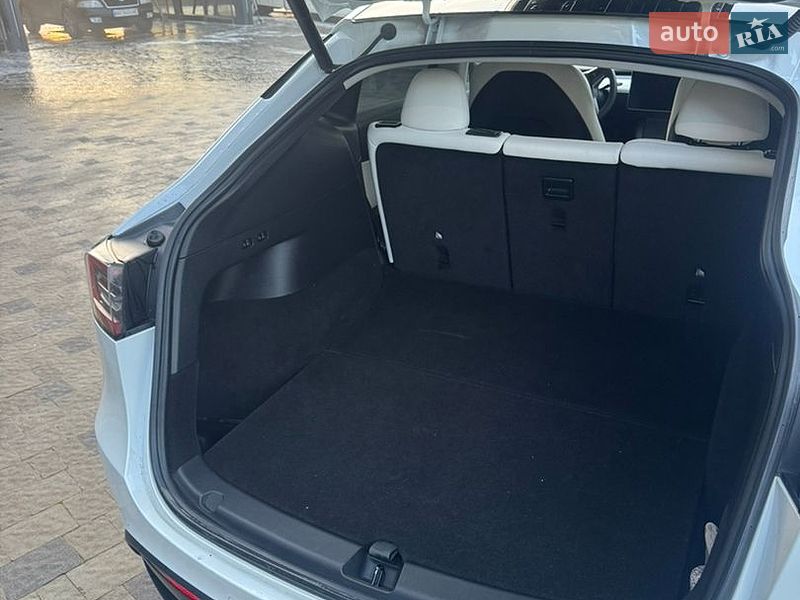 Внедорожник / Кроссовер Tesla Model Y 2022 в Тячеве