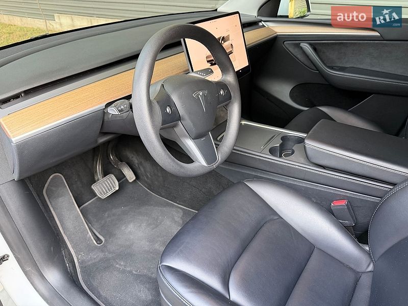 Позашляховик / Кросовер Tesla Model Y 2023 в Києві