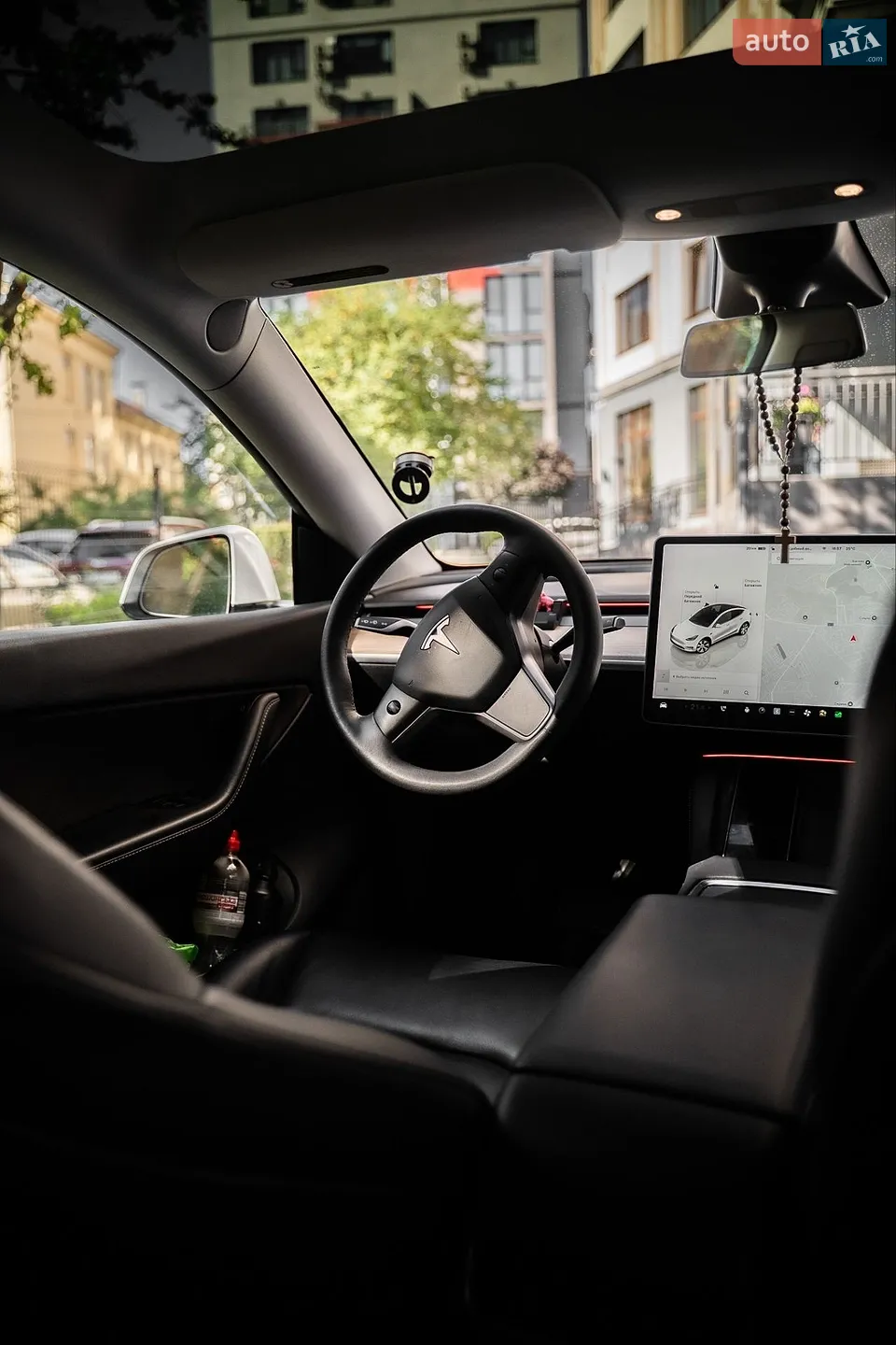 2022 Tesla Model Y - мініатюра 18