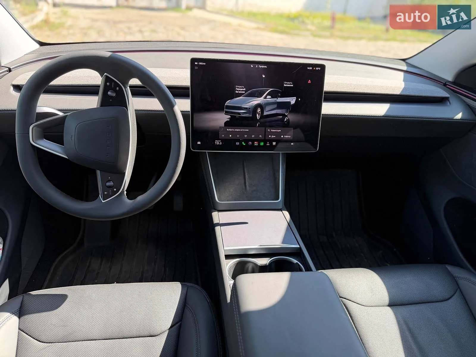 2025 Tesla Model Y - мініатюра 22