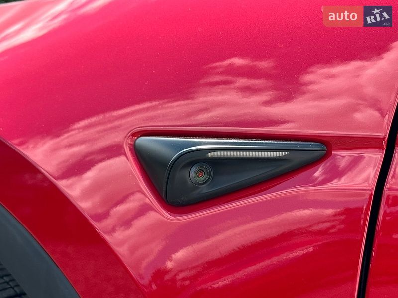 Внедорожник / Кроссовер Tesla Model Y 2023 в Луцке