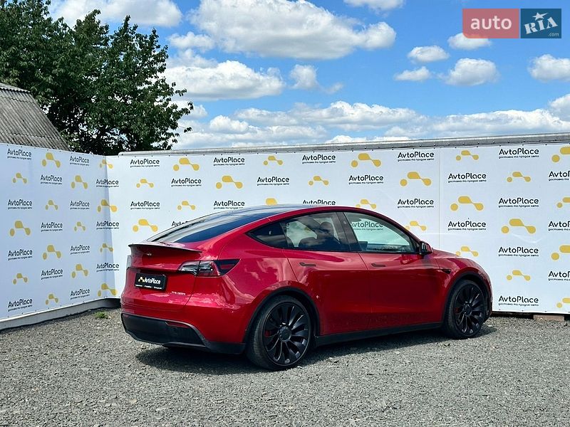 Внедорожник / Кроссовер Tesla Model Y 2023 в Луцке