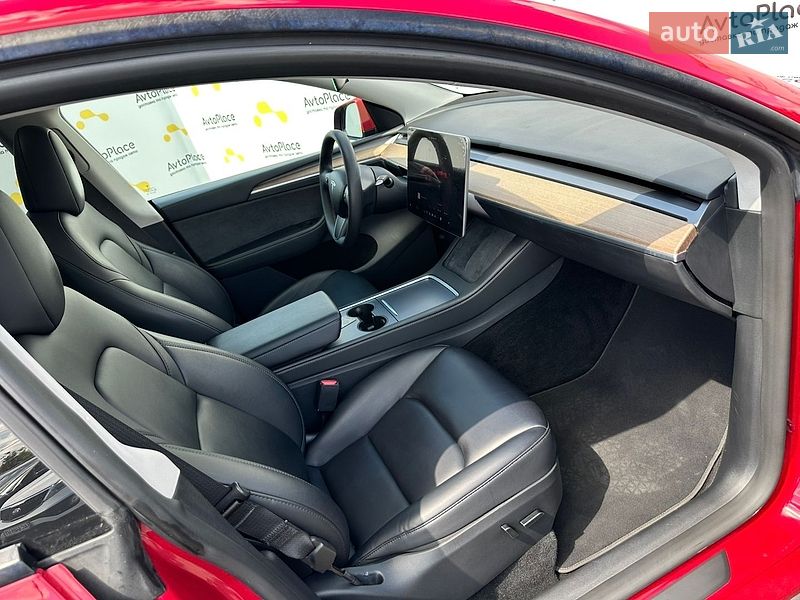 Внедорожник / Кроссовер Tesla Model Y 2023 в Луцке