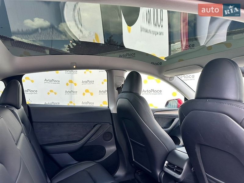 Внедорожник / Кроссовер Tesla Model Y 2023 в Луцке