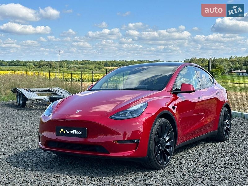 Внедорожник / Кроссовер Tesla Model Y 2023 в Луцке