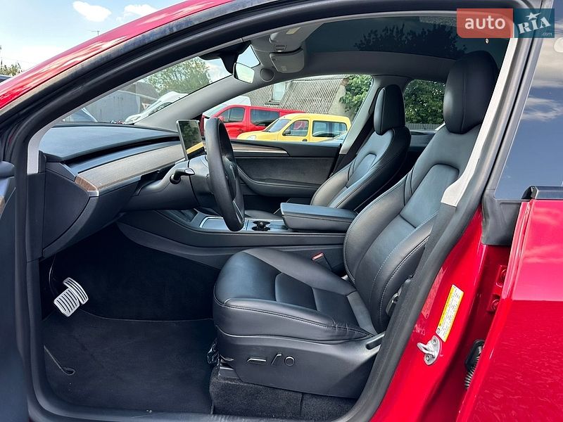 Внедорожник / Кроссовер Tesla Model Y 2023 в Луцке