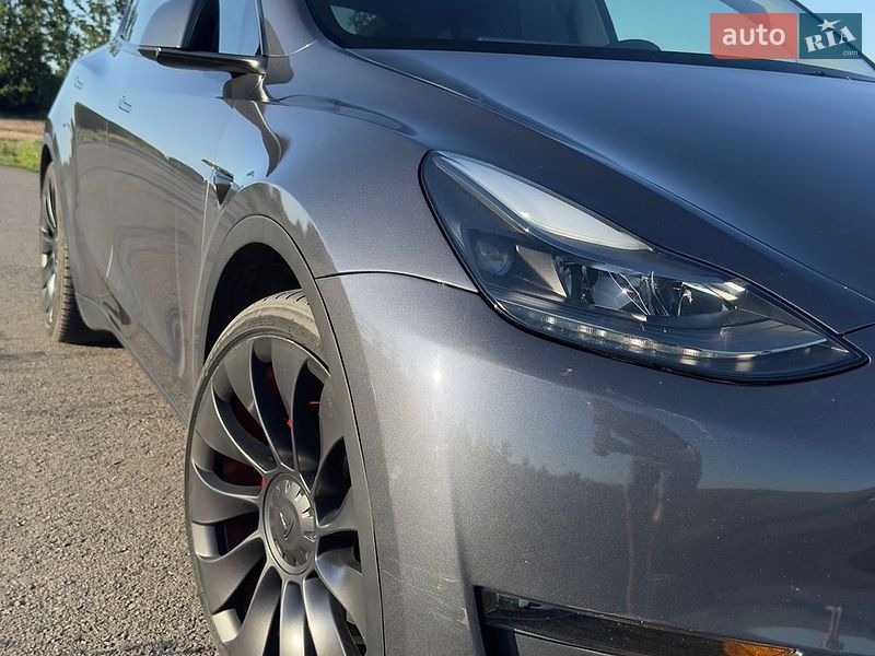 Внедорожник / Кроссовер Tesla Model Y 2023 в Виннице