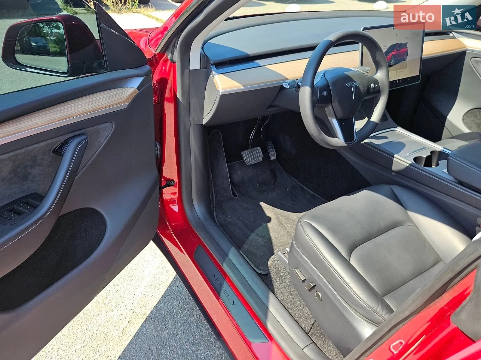 2024 Tesla Model Y - мініатюра 25