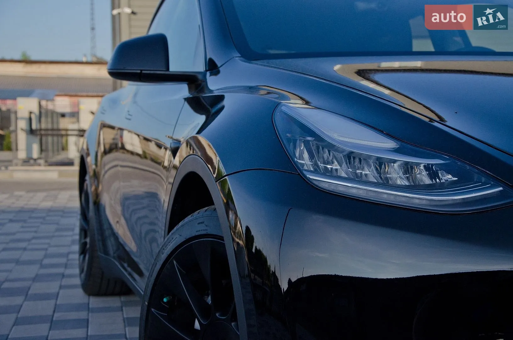 2022 Tesla Model Y - мініатюра 3