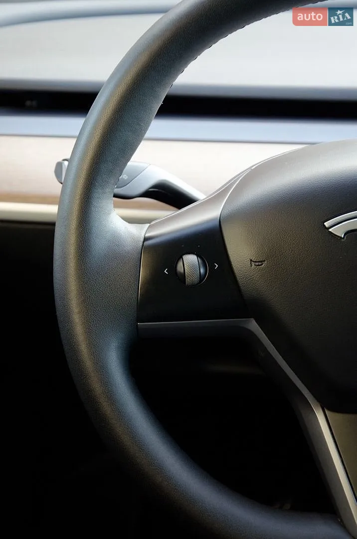 2022 Tesla Model Y - мініатюра 21