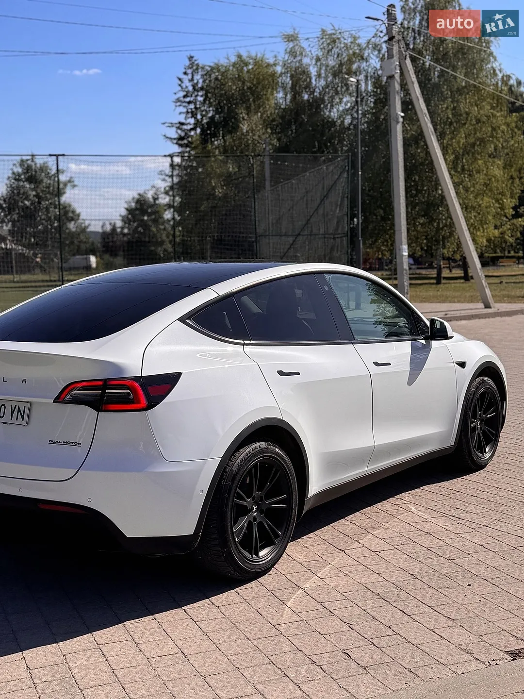 2021 Tesla Model Y - мініатюра 3