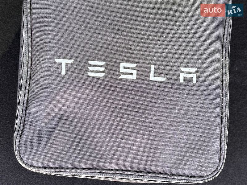 Внедорожник / Кроссовер Tesla Model Y 2021 в Львове