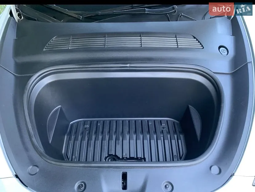 2023 Tesla Model Y - мініатюра 12