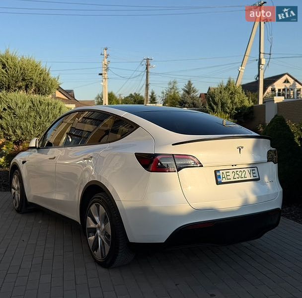 Внедорожник / Кроссовер Tesla Model Y 2023 в Днепре