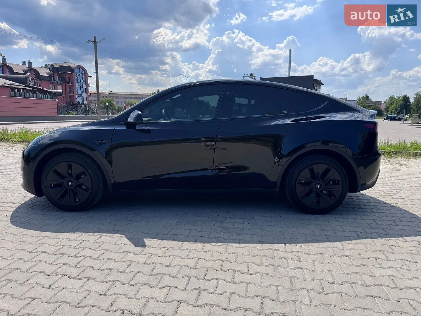 2024 Tesla Model Y - мініатюра 6