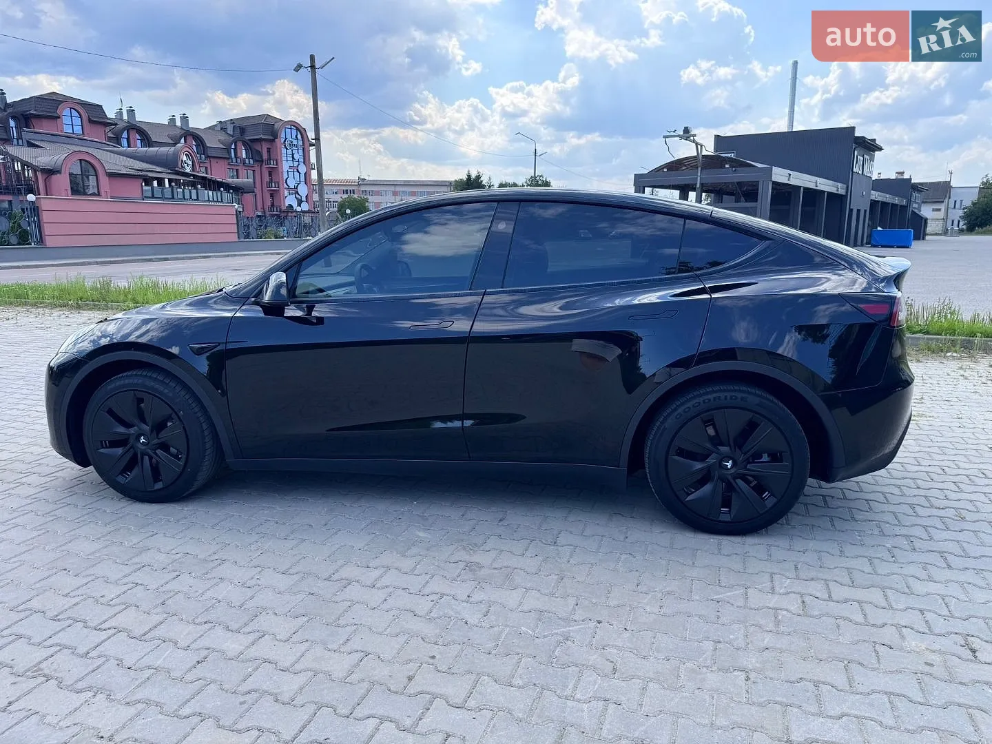 2024 Tesla Model Y - мініатюра 30