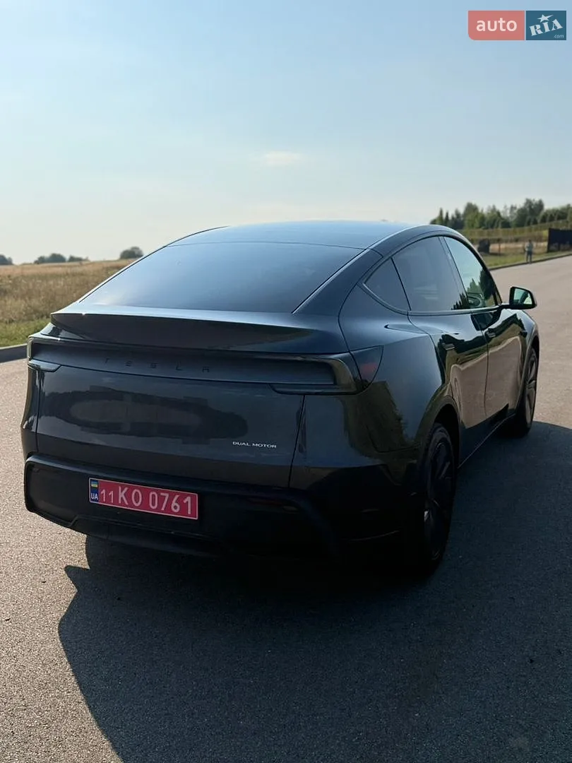 2025 Tesla Model Y - мініатюра 19