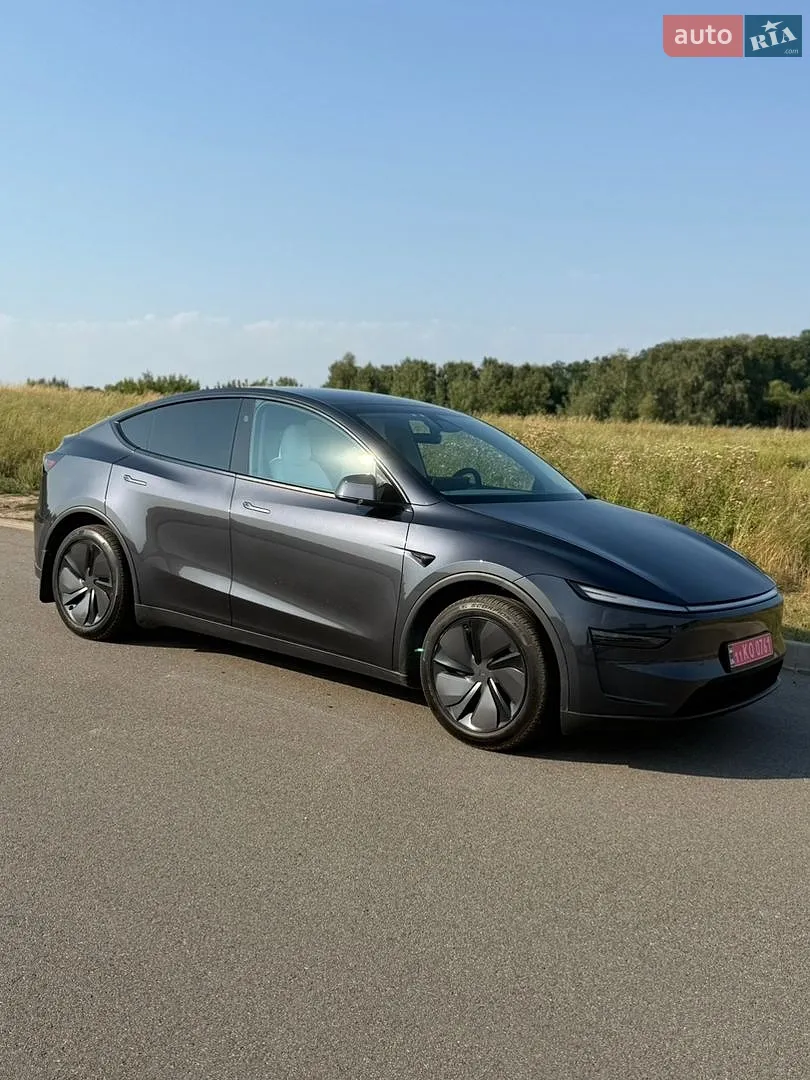 2025 Tesla Model Y - мініатюра 22