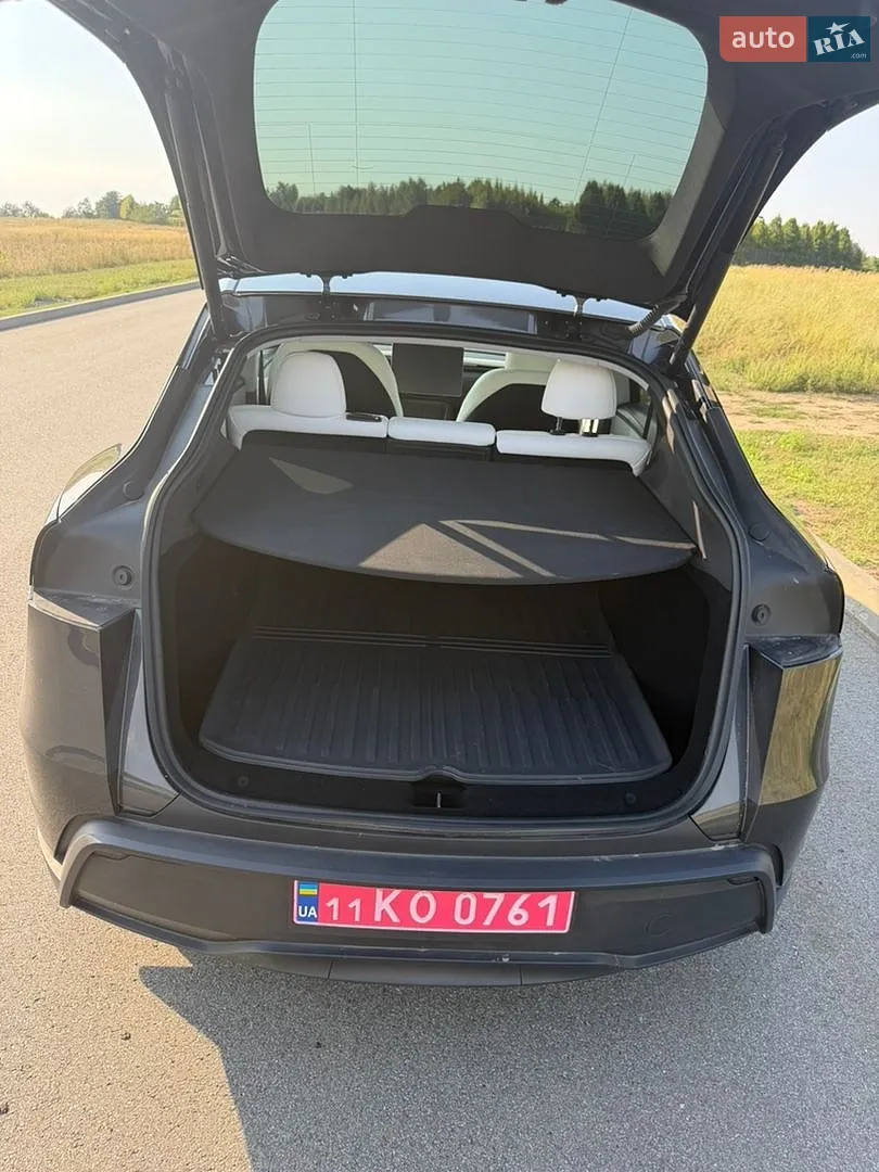 2025 Tesla Model Y - мініатюра 27