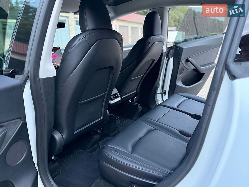 Внедорожник / Кроссовер Tesla Model Y 2023 в Кременце