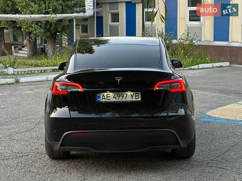 Позашляховик / Кросовер Tesla Model Y 2020 в Дніпрі