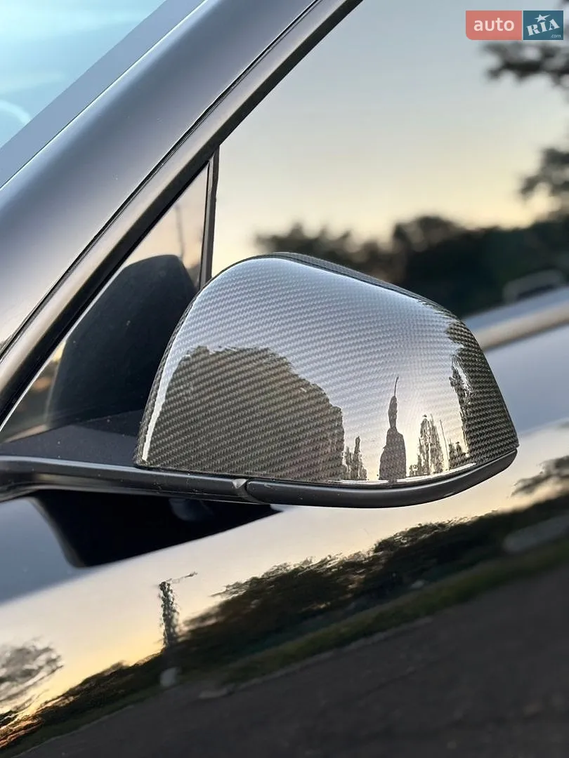 2020 Tesla Model Y - мініатюра 8