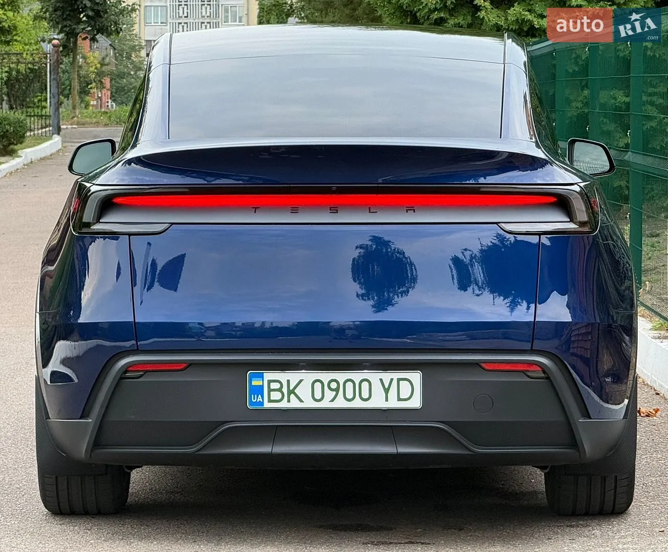 2025 Tesla Model Y - мініатюра 36