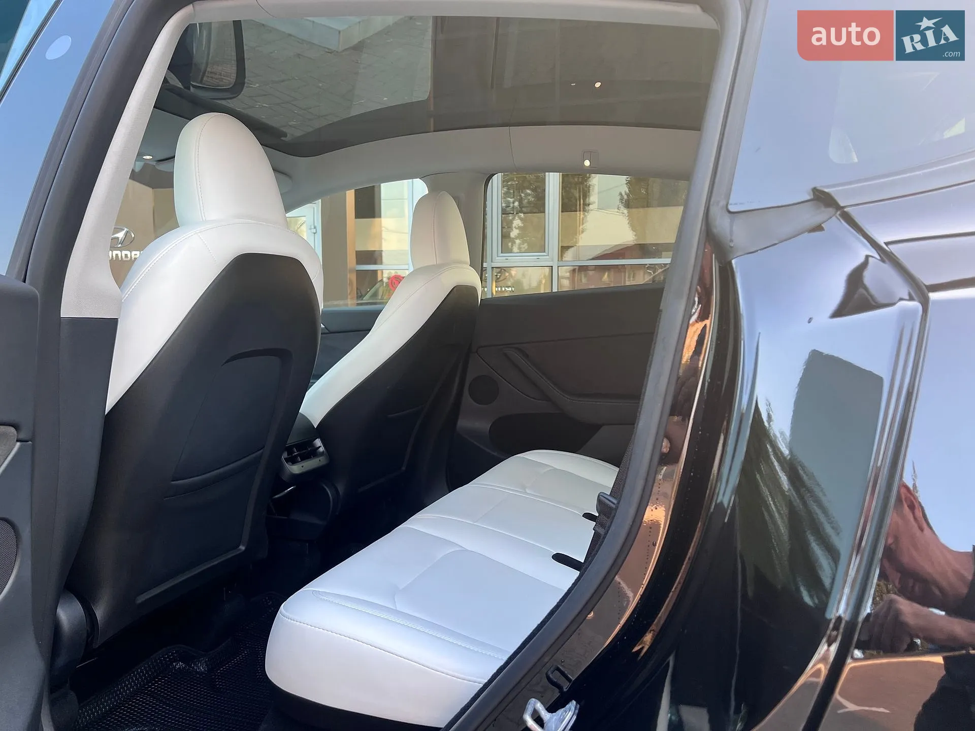 2024 Tesla Model Y - мініатюра 15