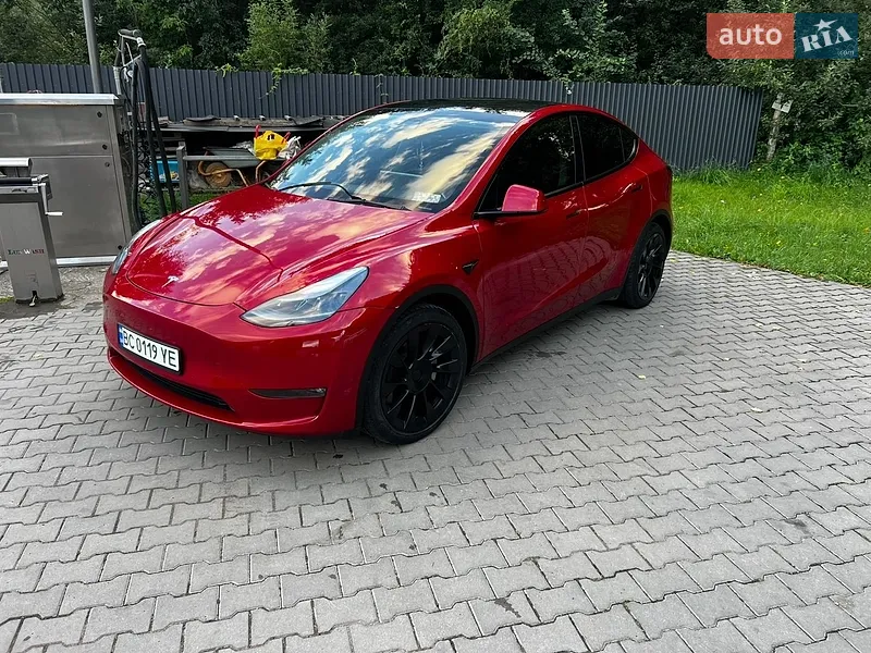 Tesla Model Y