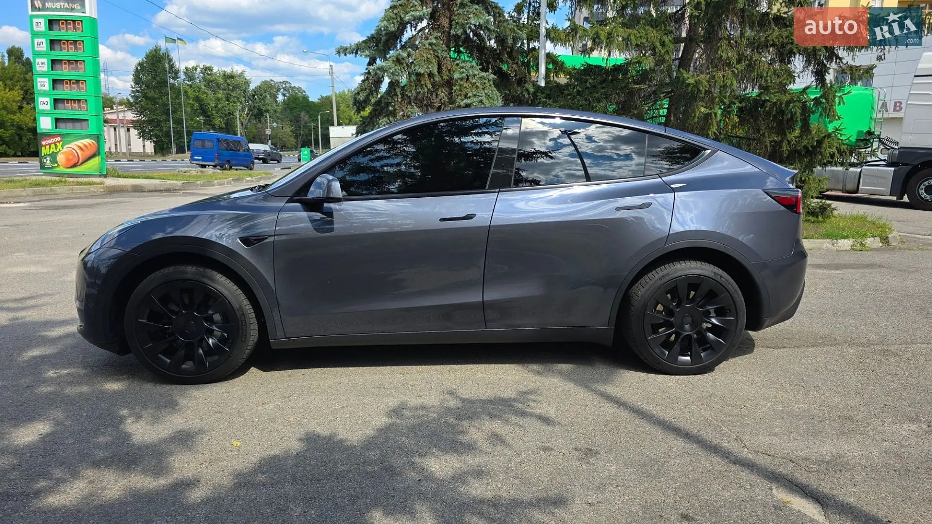 2023 Tesla Model Y - мініатюра 4