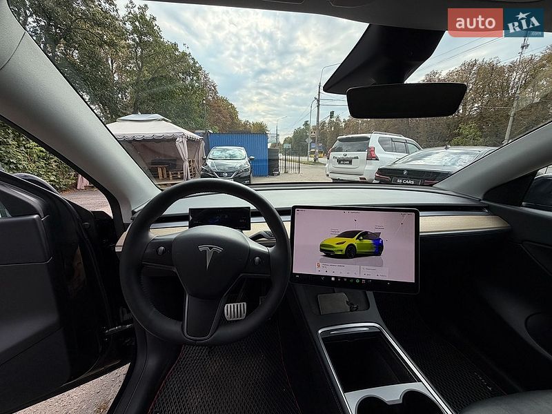 Внедорожник / Кроссовер Tesla Model Y 2022 в Полтаве