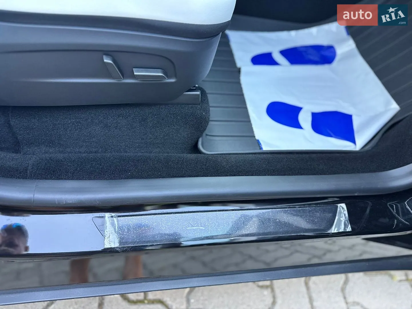 2026 Tesla Model Y - мініатюра 29