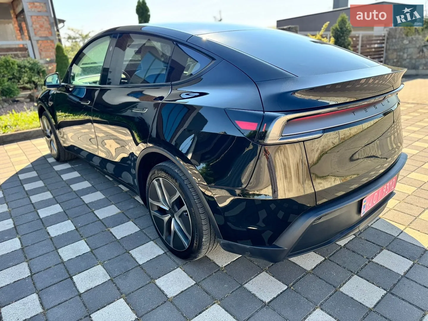 2026 Tesla Model Y - мініатюра 60